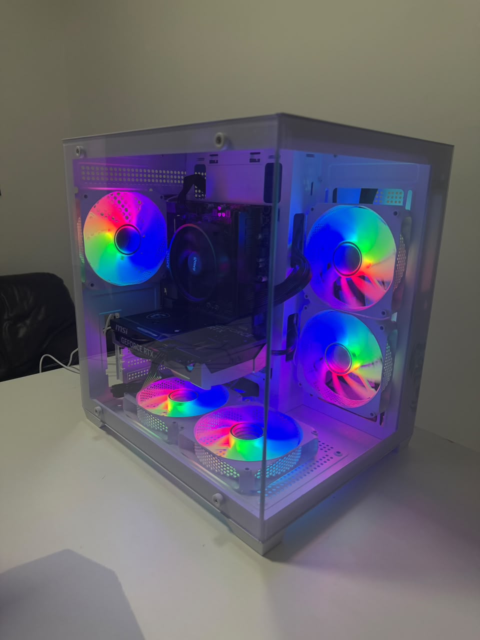 PC Gamer Completo AMD Ryzen 7 5700, Radeon RX 9060 XT 16GB, 32GB RAM DDR4, SSD 500G NVME , Fonte 650W 80 Plus, Gabinete - Imagem 2